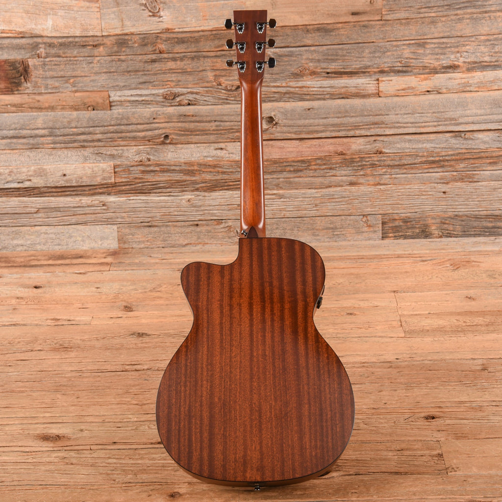 Martin OMCPA4 Performing Artist Natural - View 5 | MusicMarket