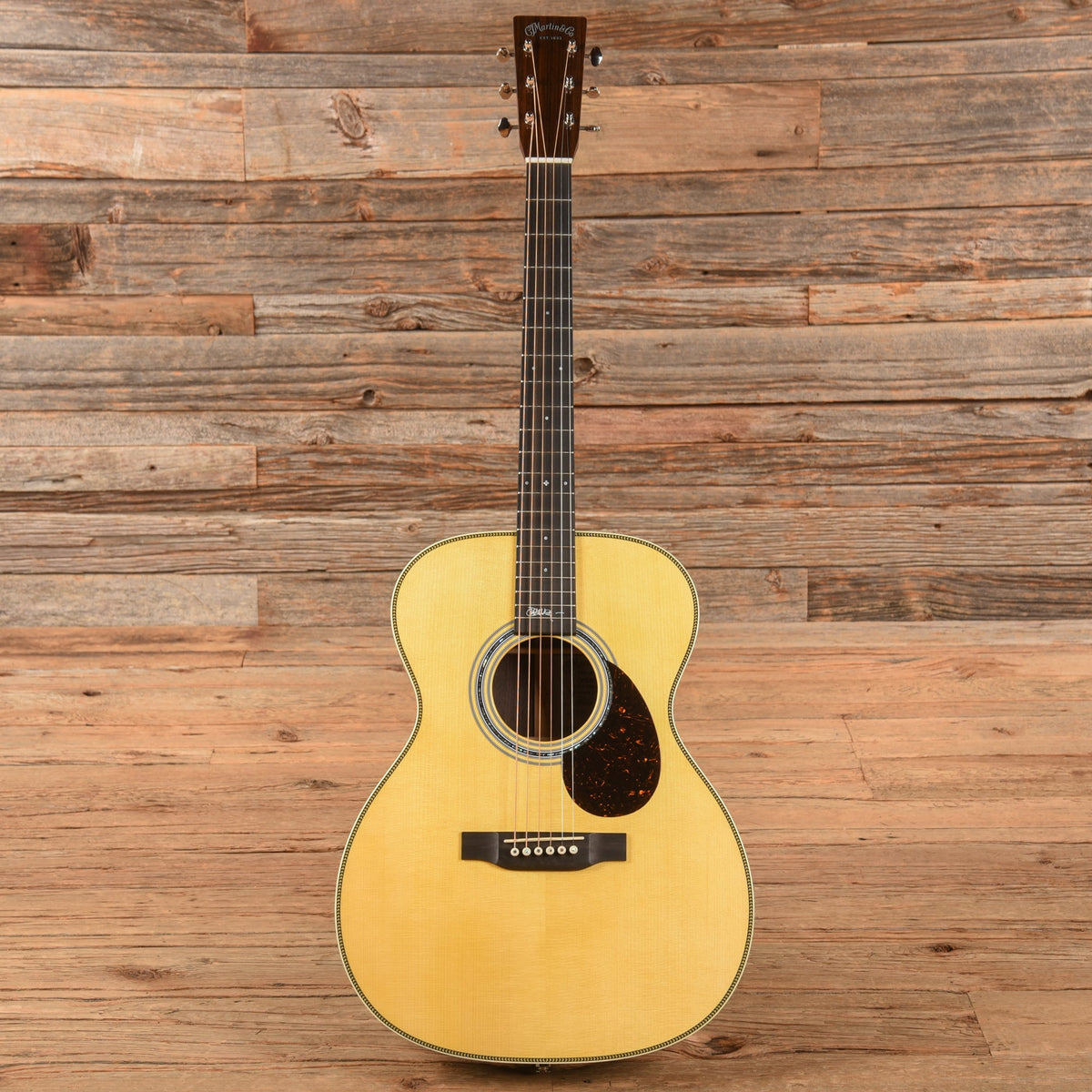 Martin OMJM John Mayer Natural - View 4 | MusicMarket