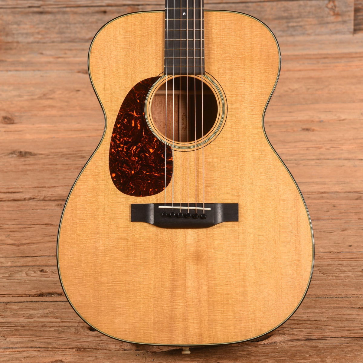 Martin Standard Series 00-18 Natural 2021 LEFTY - MusicMarket