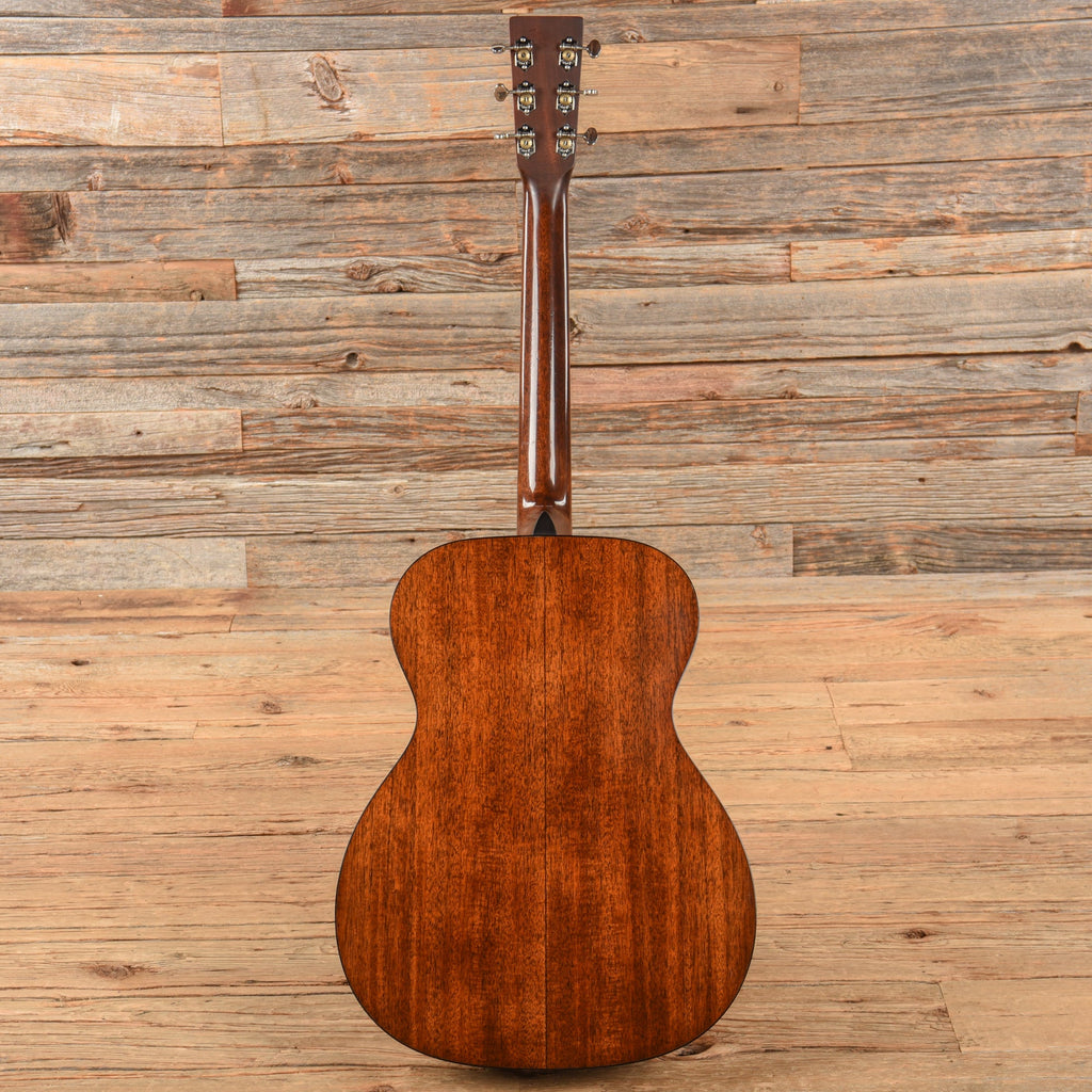 Martin Standard Series 000-18 Natural 2023 - View 5 | MusicMarket
