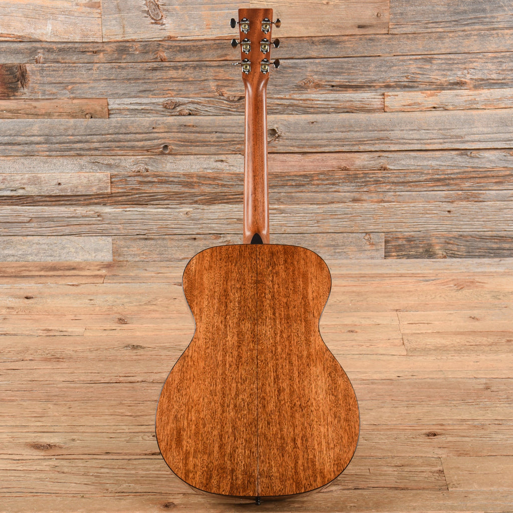 Martin Standard Series 000-18 Natural - View 5 | MusicMarket