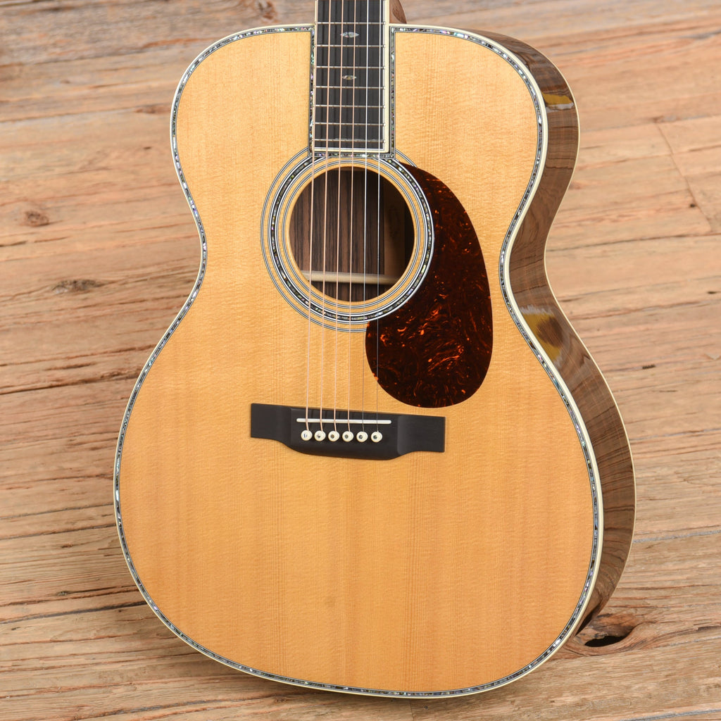 Martin Standard Series 000-42 Natural 2024 - View 2 | MusicMarket
