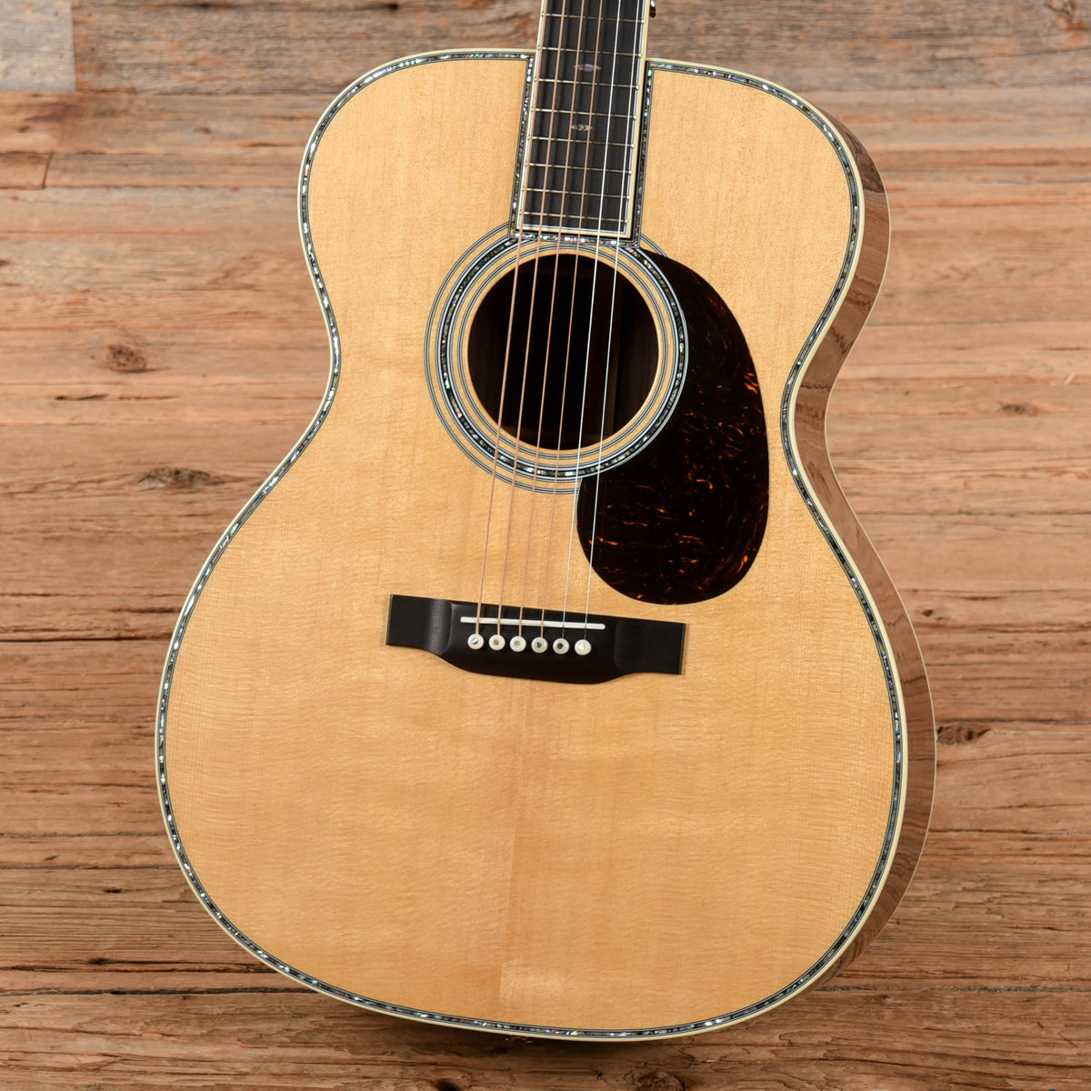 Martin Standard Series 000-42 Spruce/East Indian Rosewood Natural - View 2 | MusicMarket