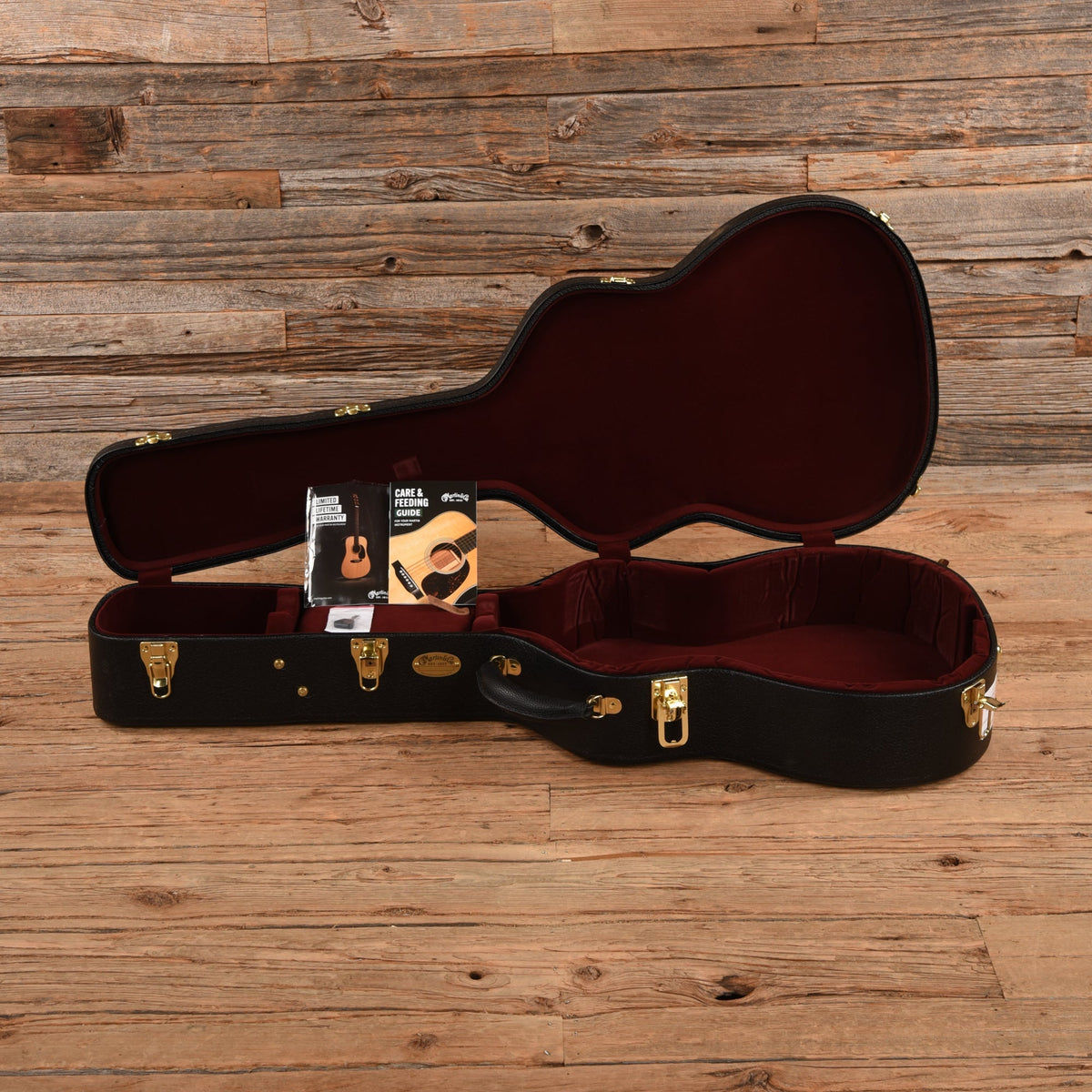 Martin OM-JM Natural LEFTY - View 9 | MusicMarket