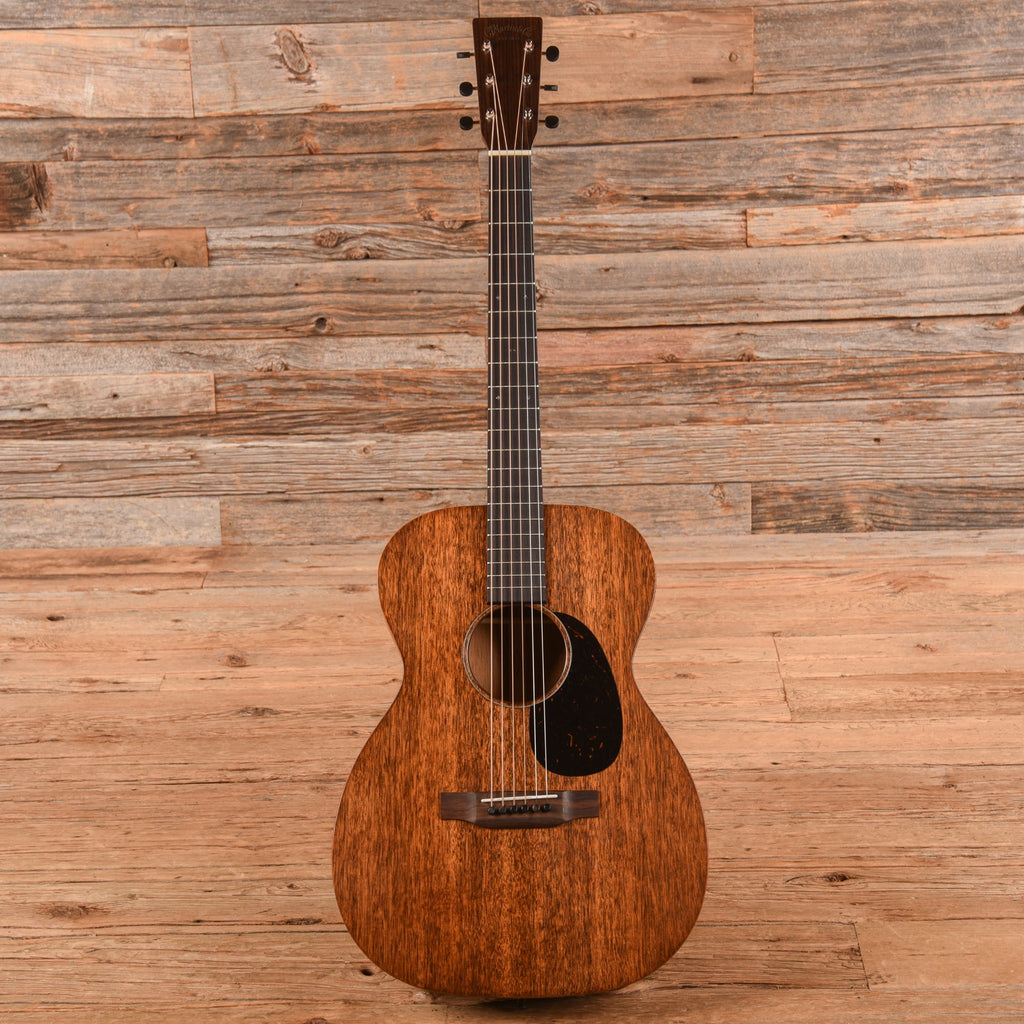 Martin 00-15M Brown 2025 - View 4 | MusicMarket