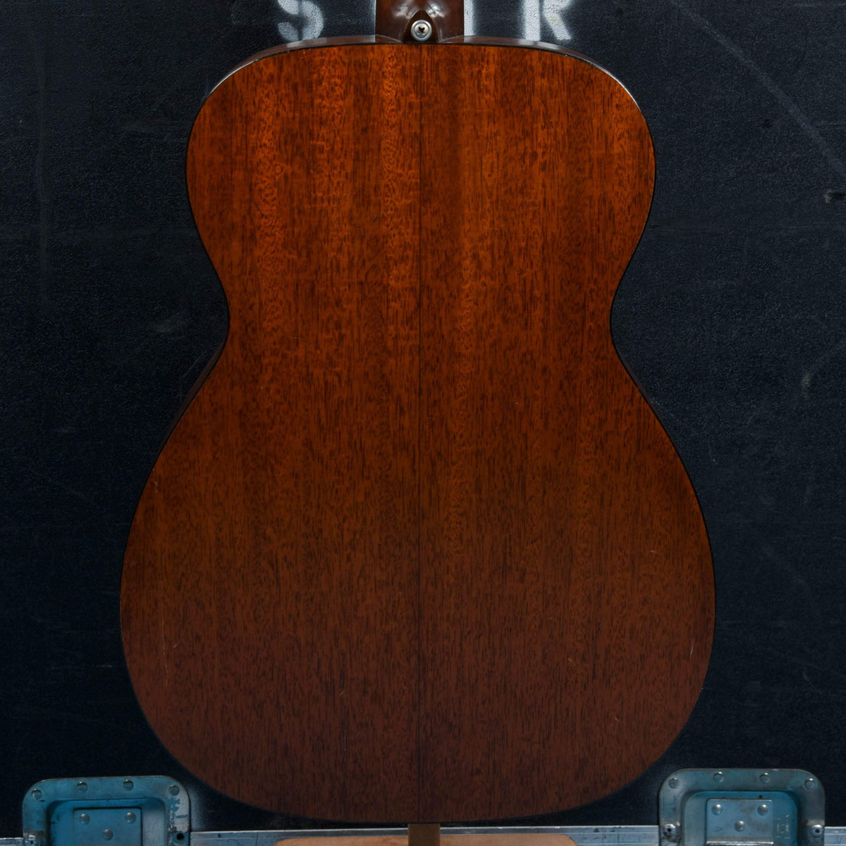 Martin 00-18 Natural 1965 - View 4 | MusicMarket