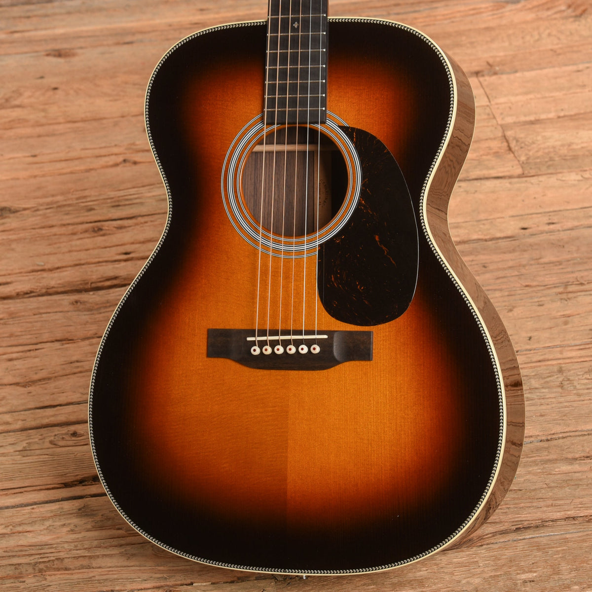 Martin 000-28 Sunburst 2025 - John Oates - View 2 | MusicMarket