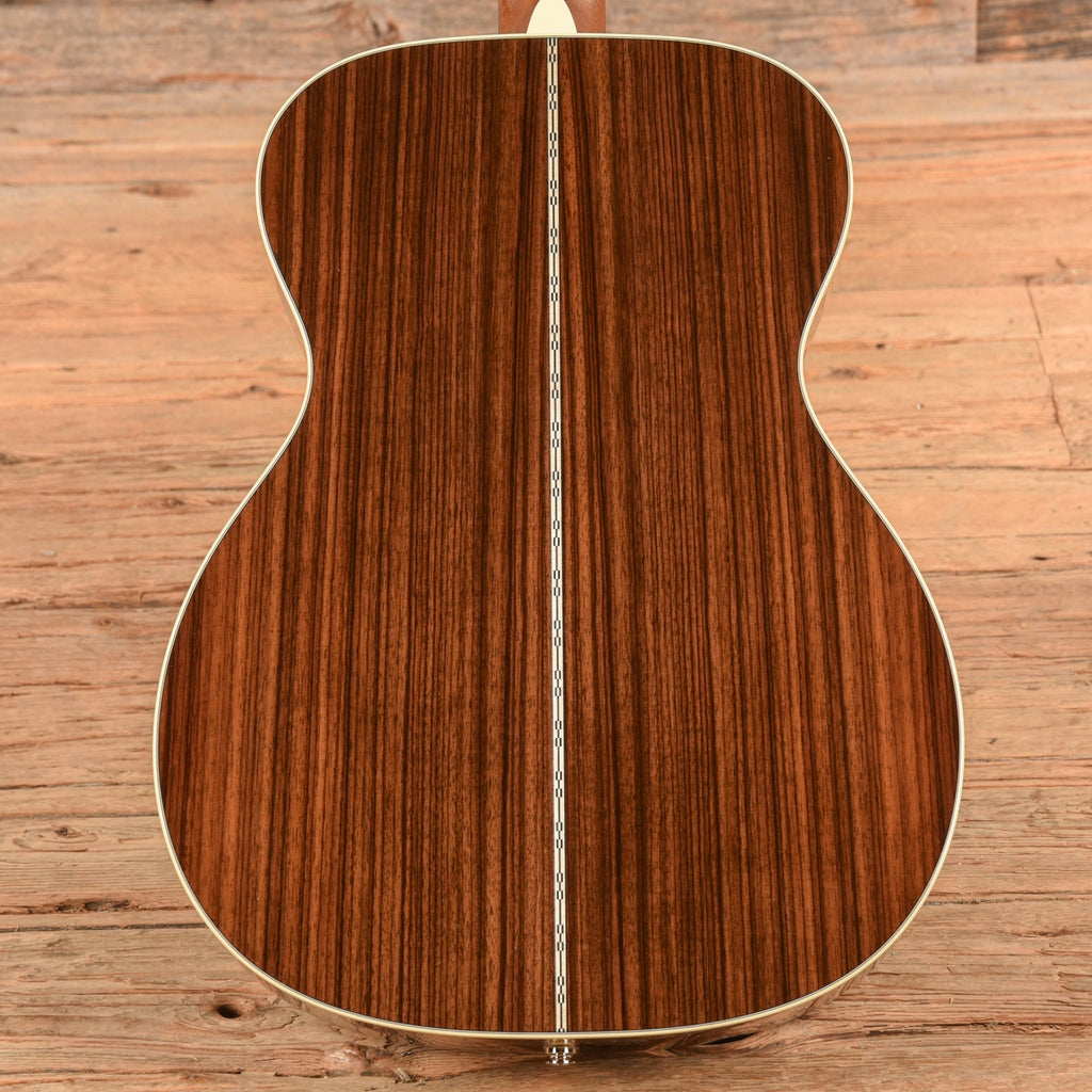 Martin 000-28 Sunburst 2025 - John Oates - View 3 | MusicMarket
