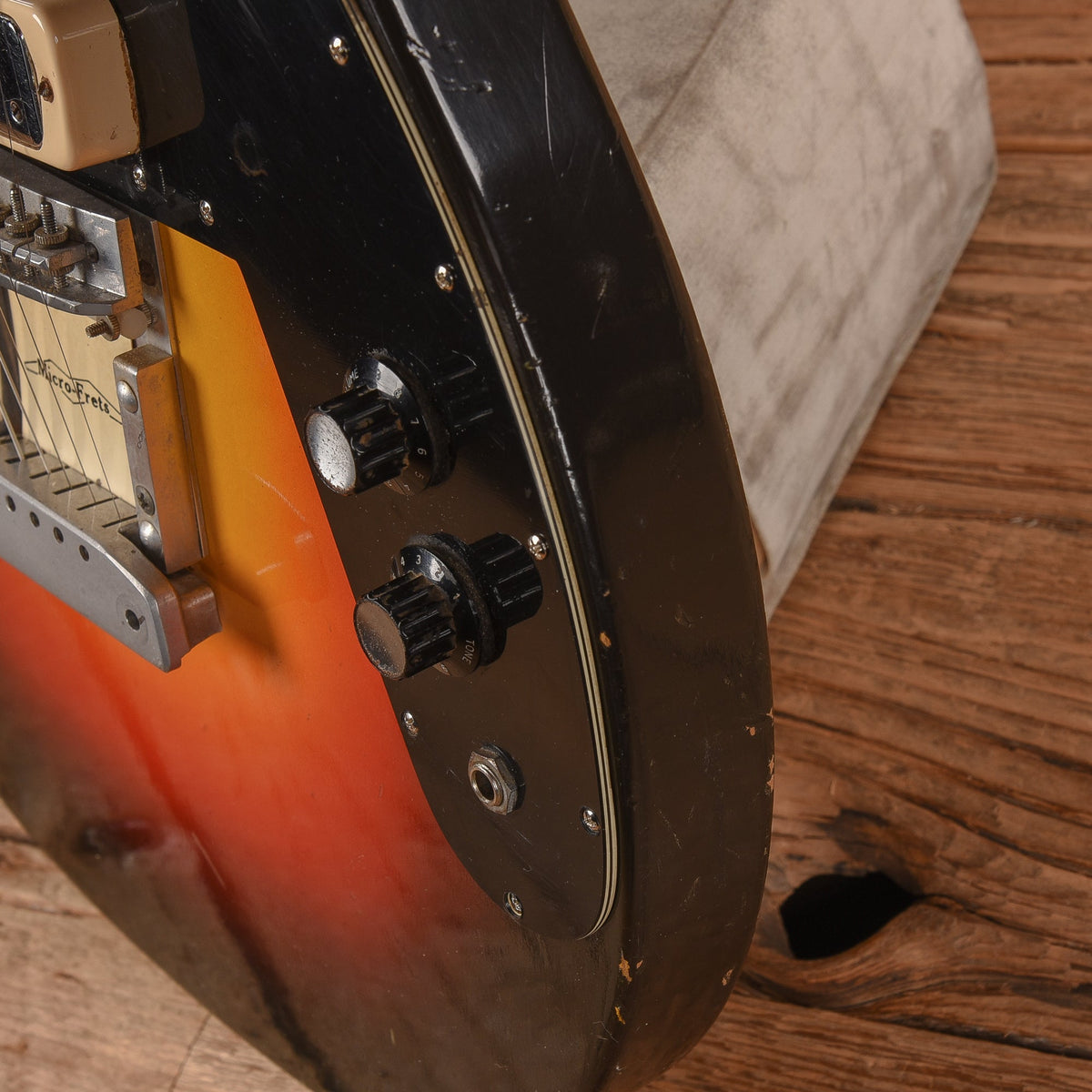Micro-Frets Swinger Sunburst 1960s - View 9 | MusicMarket