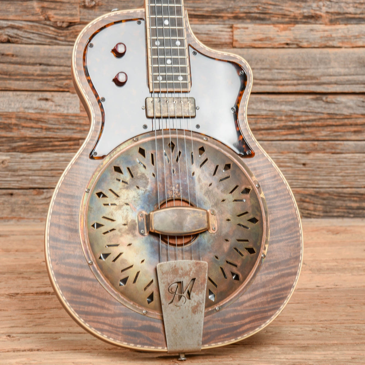 Mule Custom Mavis Cutaway Flame Maple Top Natural - View 8 | MusicMarket