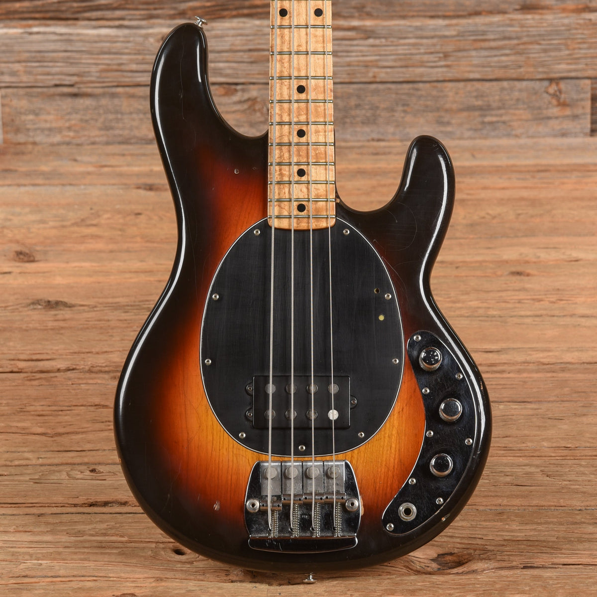 Music Man '77 StingRay Body w/'90 StingRay Neck Sunburst - MusicMarket