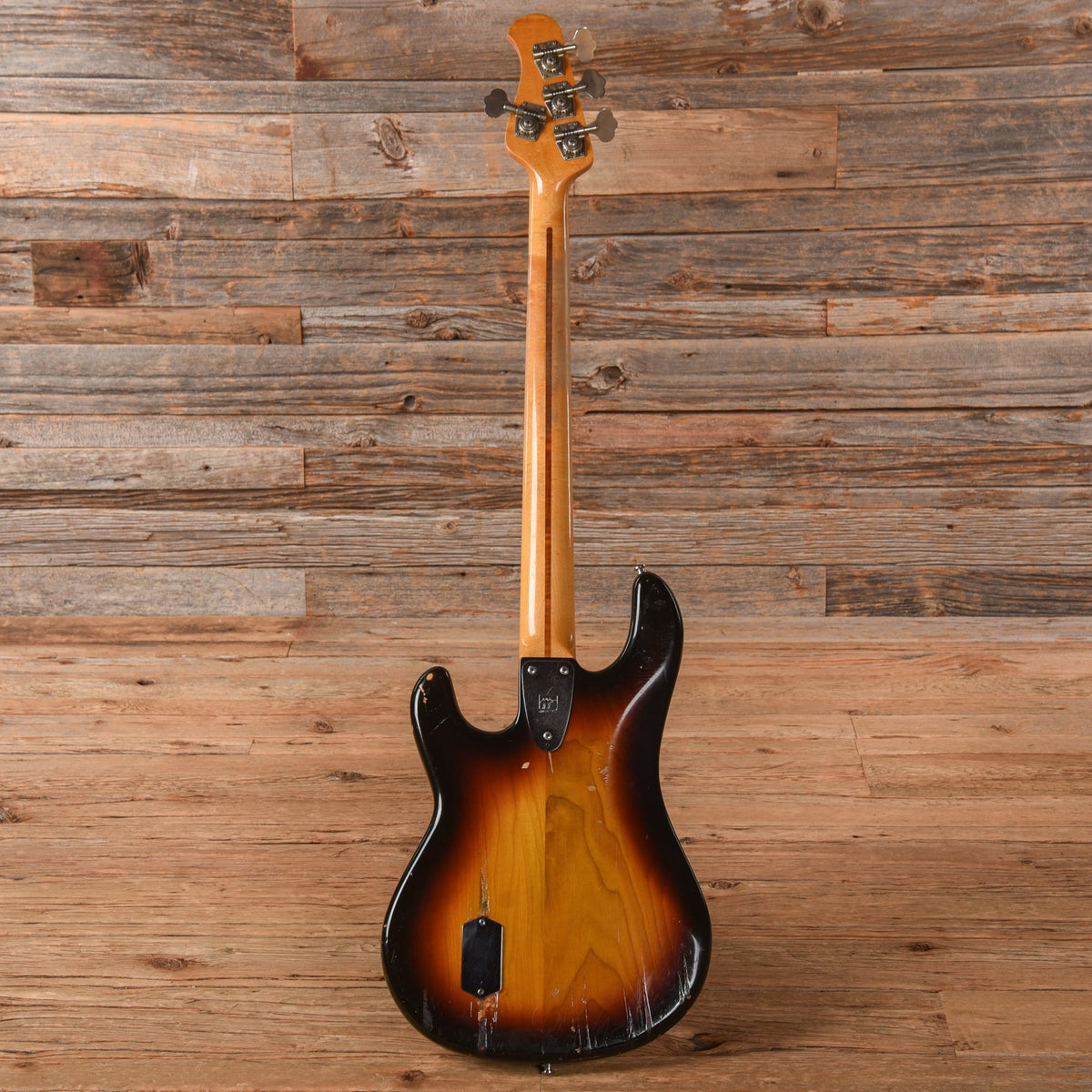 Music Man Sabre Bass Sunburst 1979 - View 5 | MusicMarket
