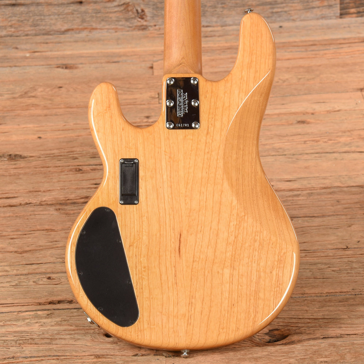 Music Man StingRay 4 HS Natural - View 3 | MusicMarket