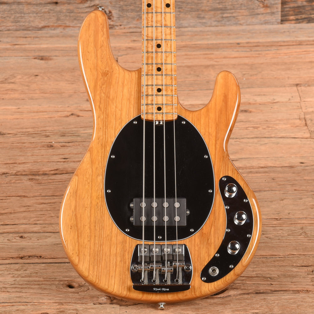Music Man Classic StingRay 2EQ Natural 2017 - MusicMarket