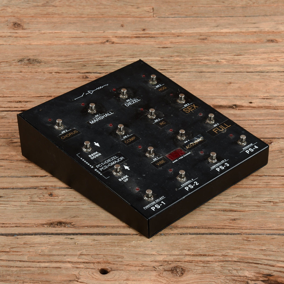MXR Custom Audio Electronics RS-10 MIDI Foot Controller - MusicMarket