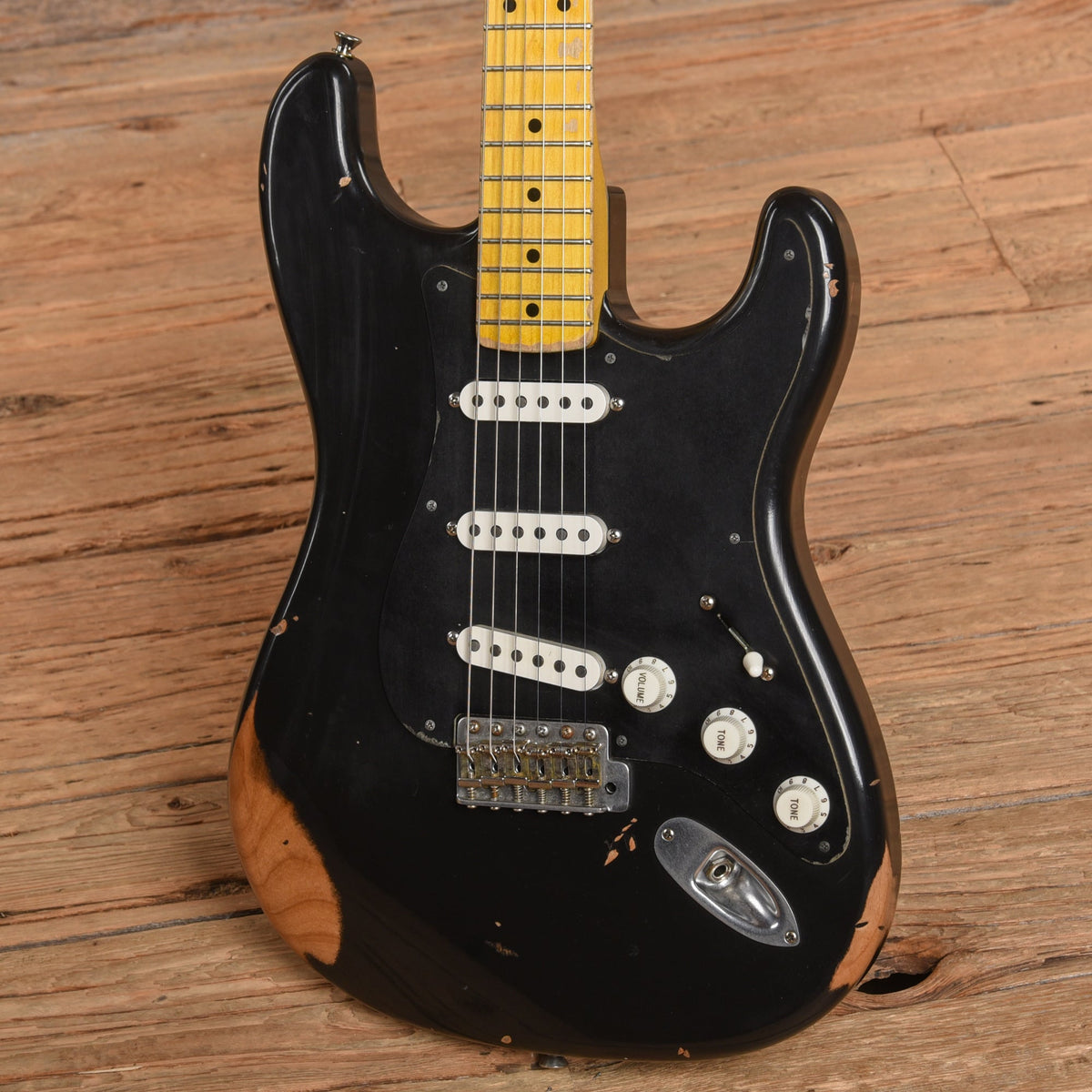 Nash S-63 Black - View 2 | MusicMarket