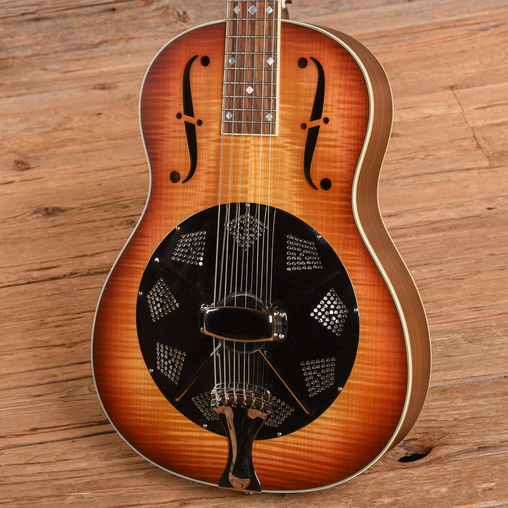 National Estralita Deluxe Sunburst 2020 - View 2 | MusicMarket