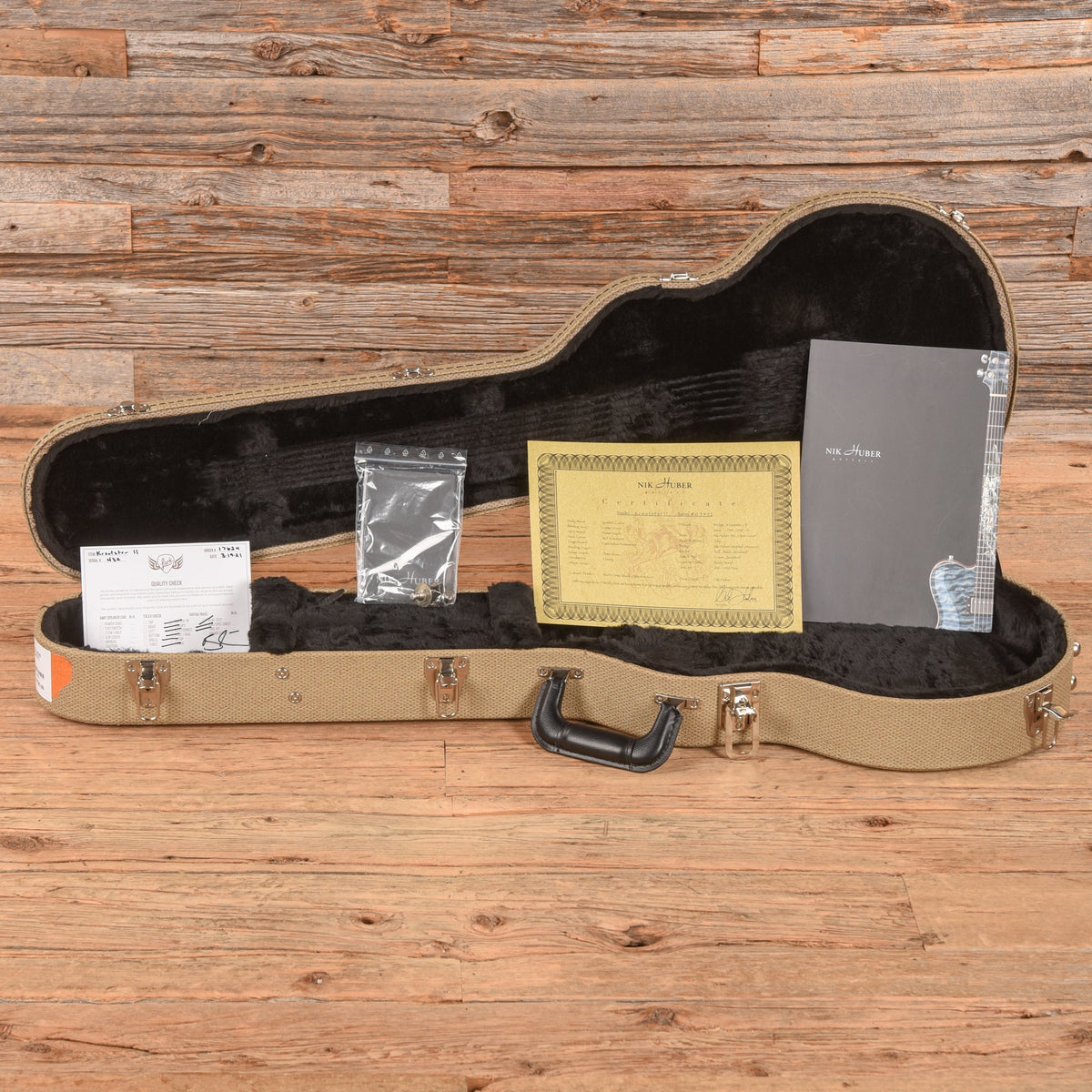 Nik Huber Krautster II Black 2020 - View 8 | MusicMarket