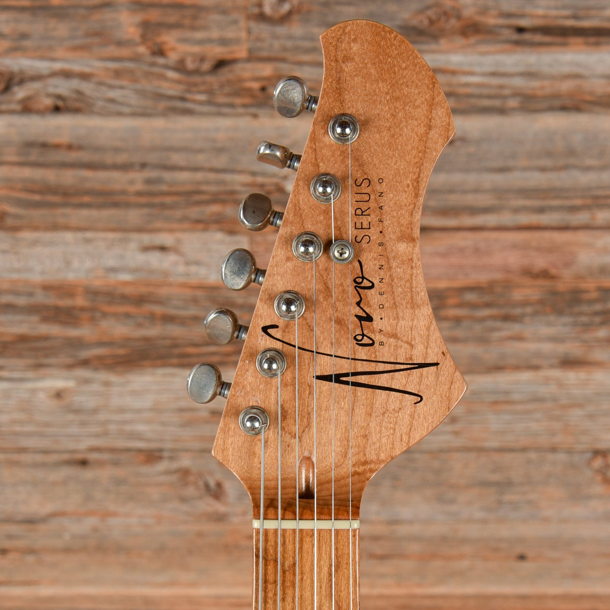 Novo Serus T Butterscotch Blonde - View 6 | MusicMarket