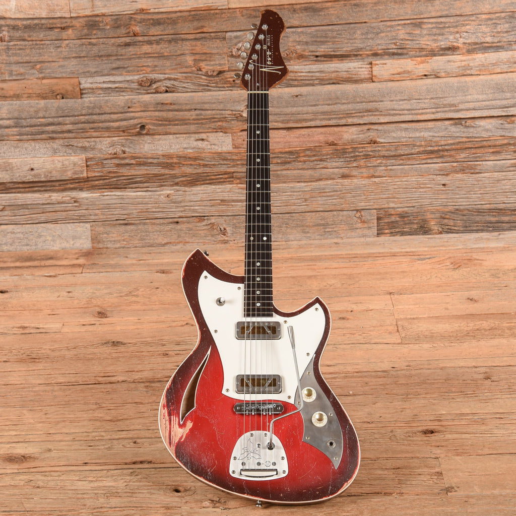 Novo Serus J Silvertone Burst 2025 - View 4 | MusicMarket