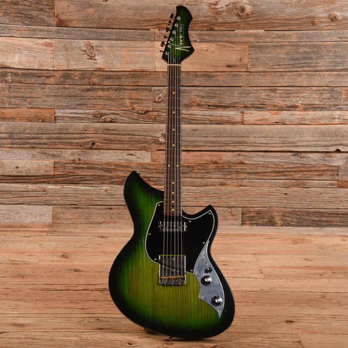 Novo Serus T Cat's Eye Burst - View 4 | MusicMarket