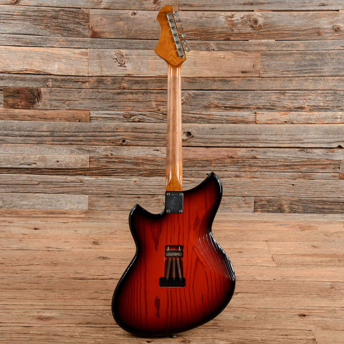 Novo Serus S Sunburst w/OGB (Serial #19511) Sunburst 2019 - View 5 | MusicMarket