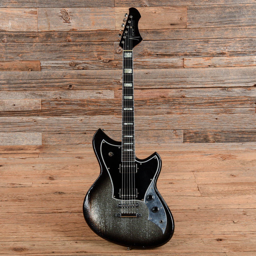 Novo Serus H2 Silver Sparkle over Bull Black - View 4 | MusicMarket