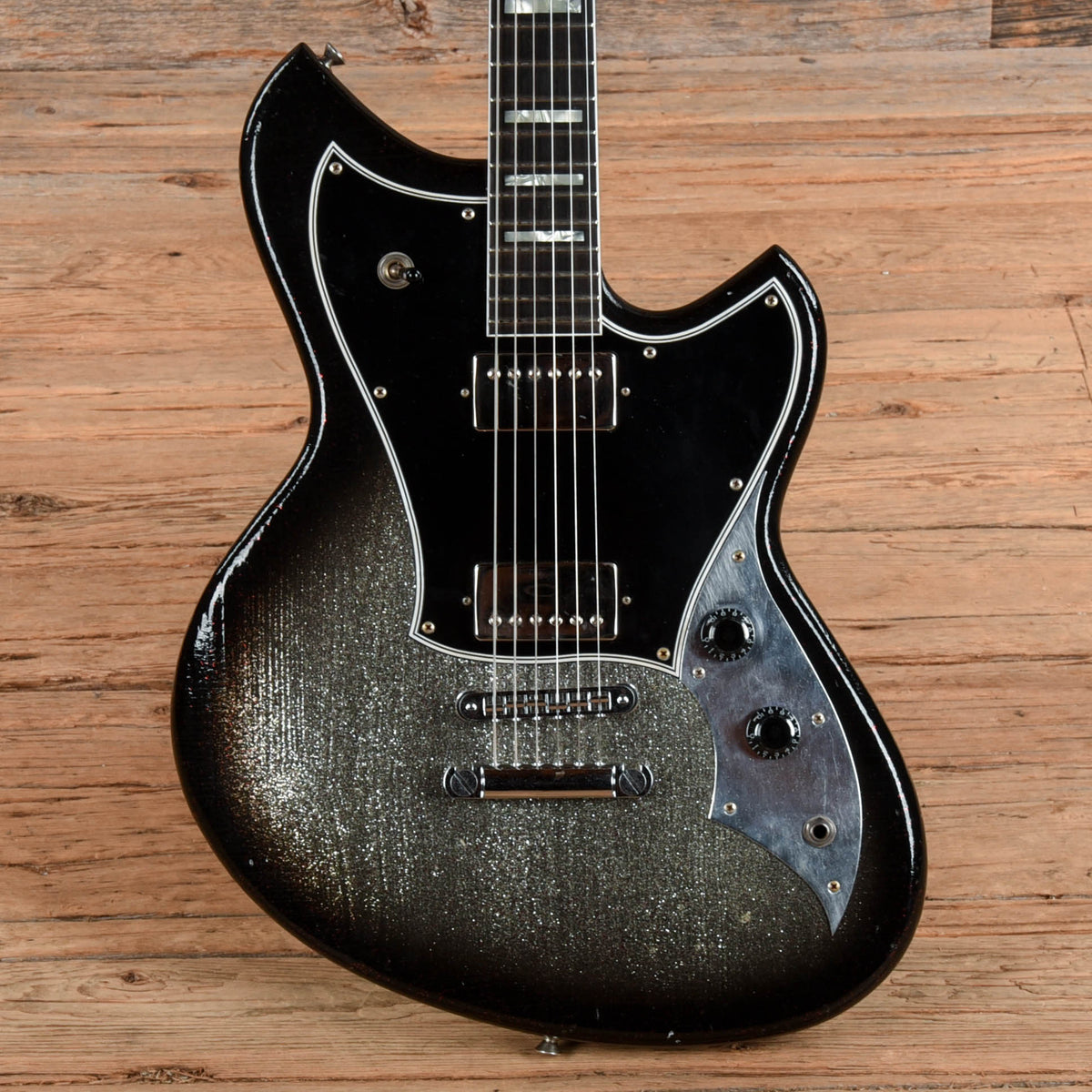 Novo Serus H2 Silver Sparkle over Bull Black - MusicMarket