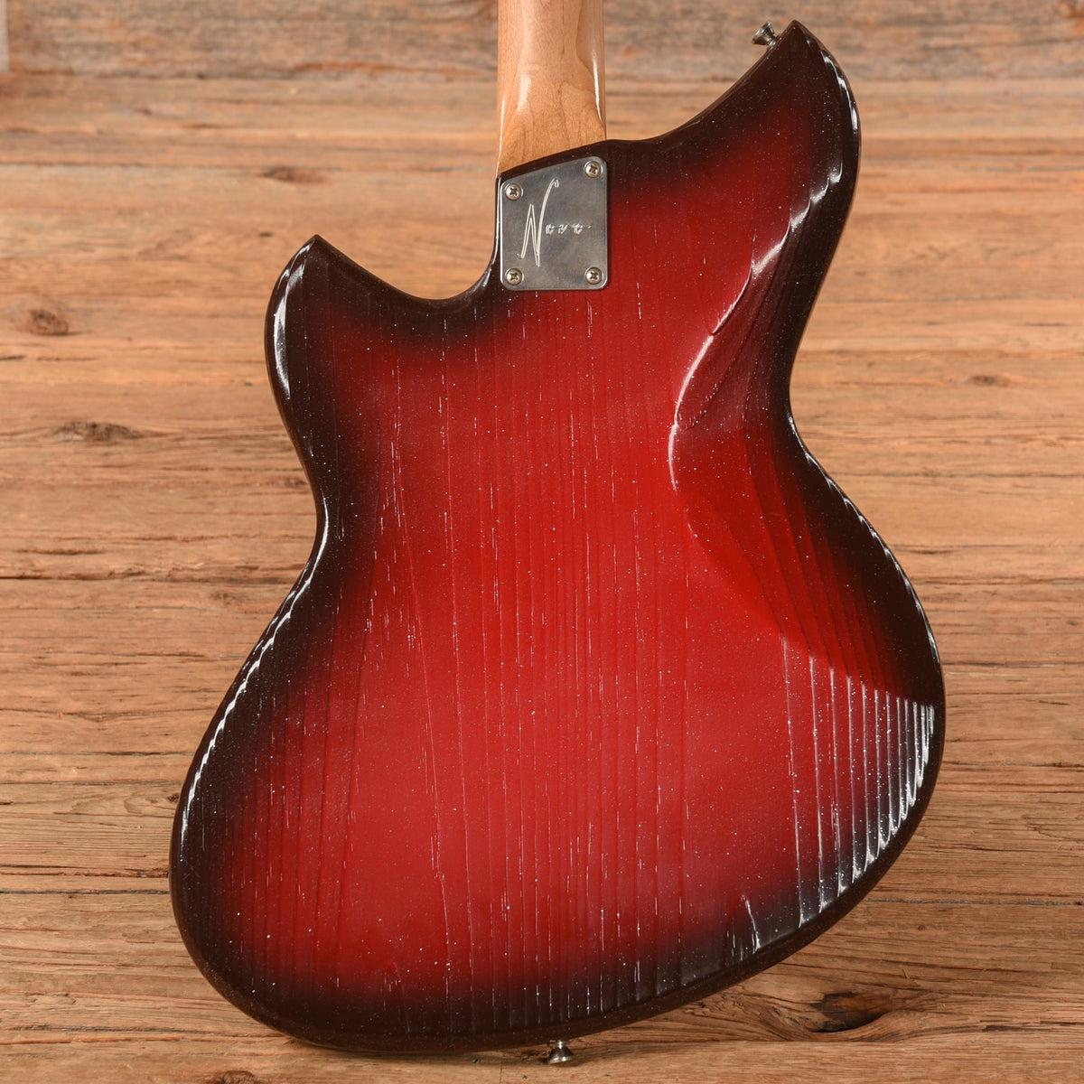 Novo Serus J Custom Silvertone burst - View 3 | MusicMarket