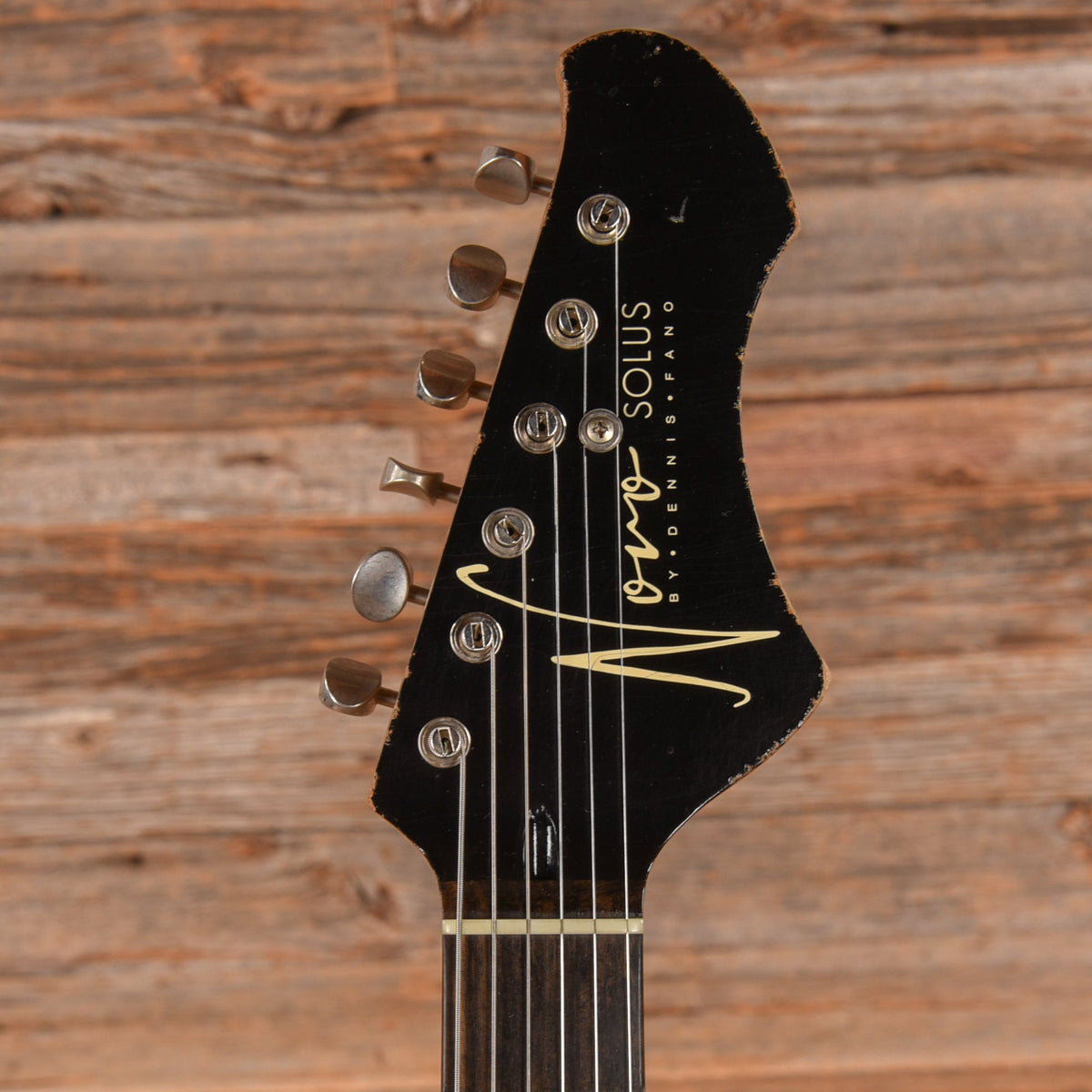 Novo Solus M1 Charcoal Frost 2023 - View 6 | MusicMarket