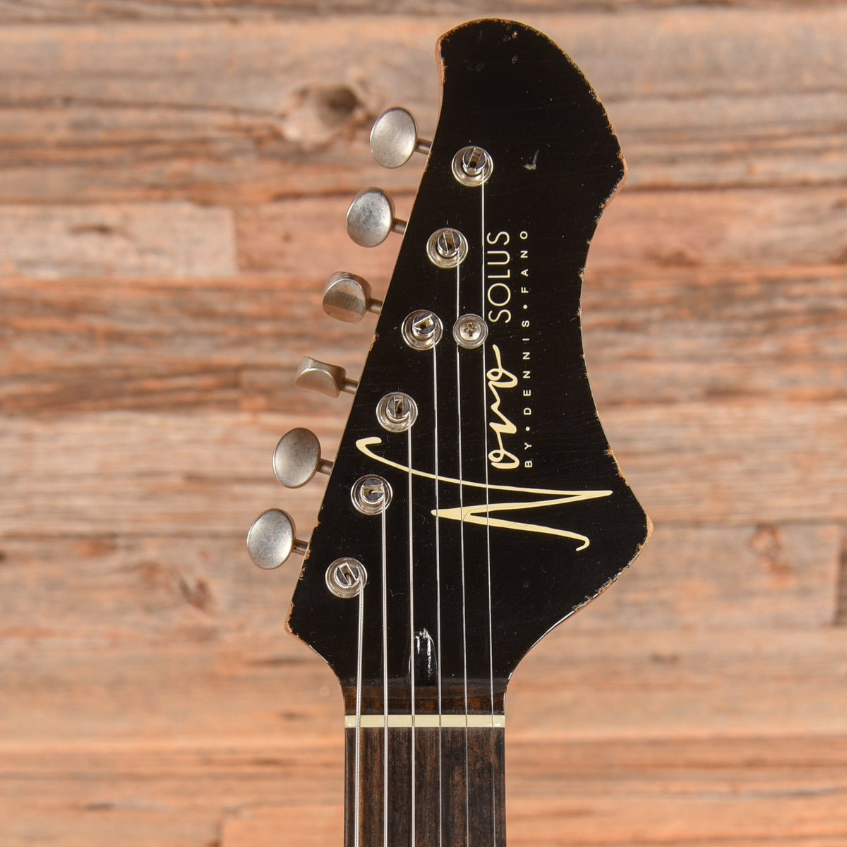 Novo Solus M1 Charcoal Frost 2023 - View 6 | MusicMarket