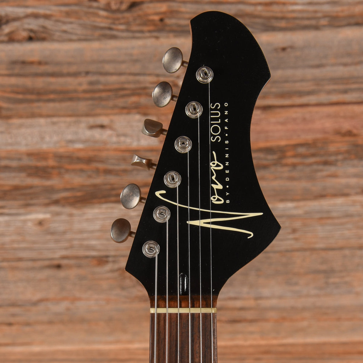 Novo Solus M1 Sunburst 2021 - View 6 | MusicMarket