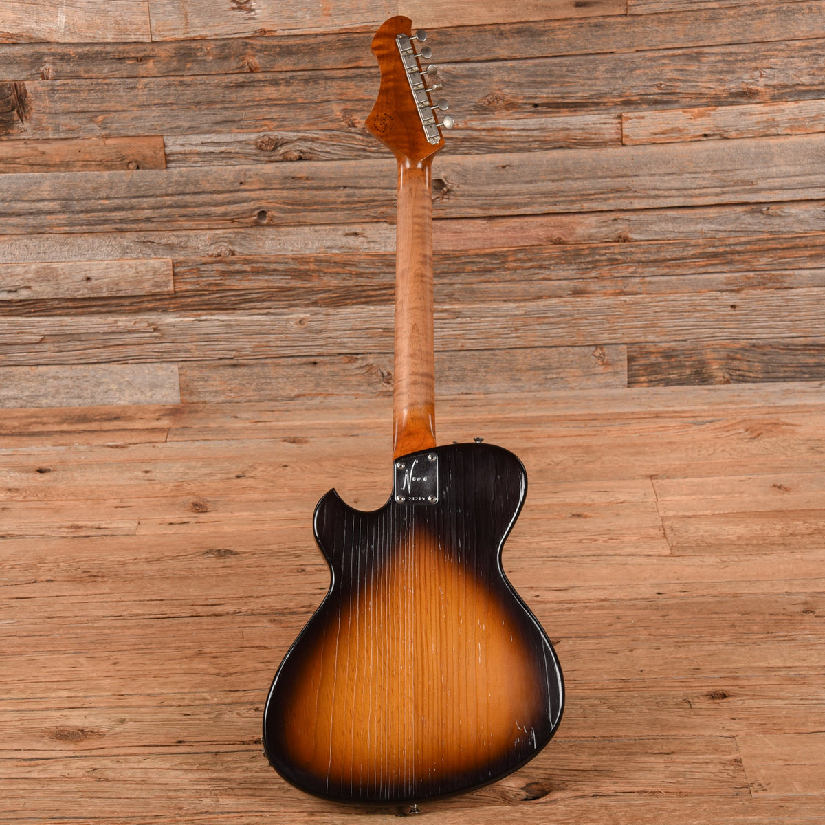 Novo Solus M1 Sunburst 2021 - View 5 | MusicMarket