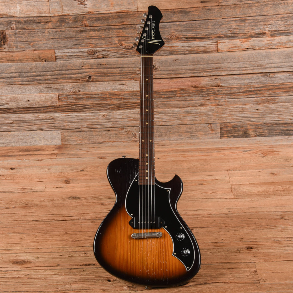 Novo Solus M1 Sunburst 2021 - View 4 | MusicMarket