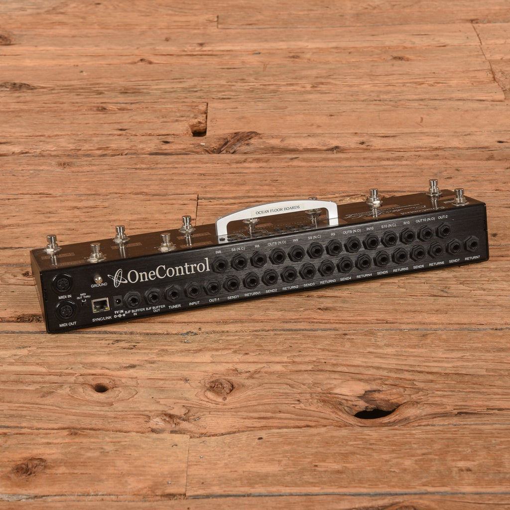 One Control Crocodile Tail Loop OC-10 - View 2 | MusicMarket