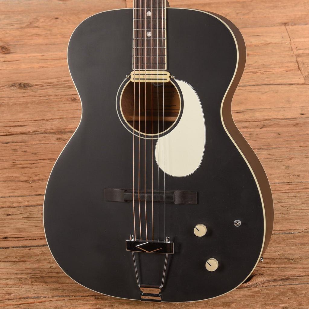 Orangewood Juniper II Baritone Black Live Rubber Bridge Acoustic-Electric Guitar - View 2 | MusicMarket