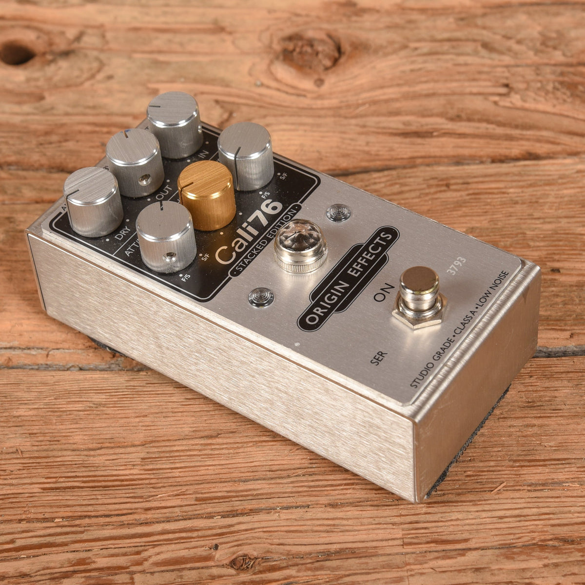 Origin Effects Cali76 Stacked Edition Compressor - MusicMarket