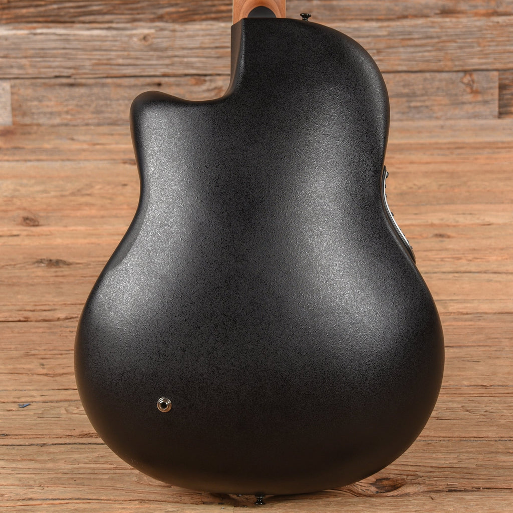 Ovation Celebrity CC045 Sunburst - View 3 | MusicMarket