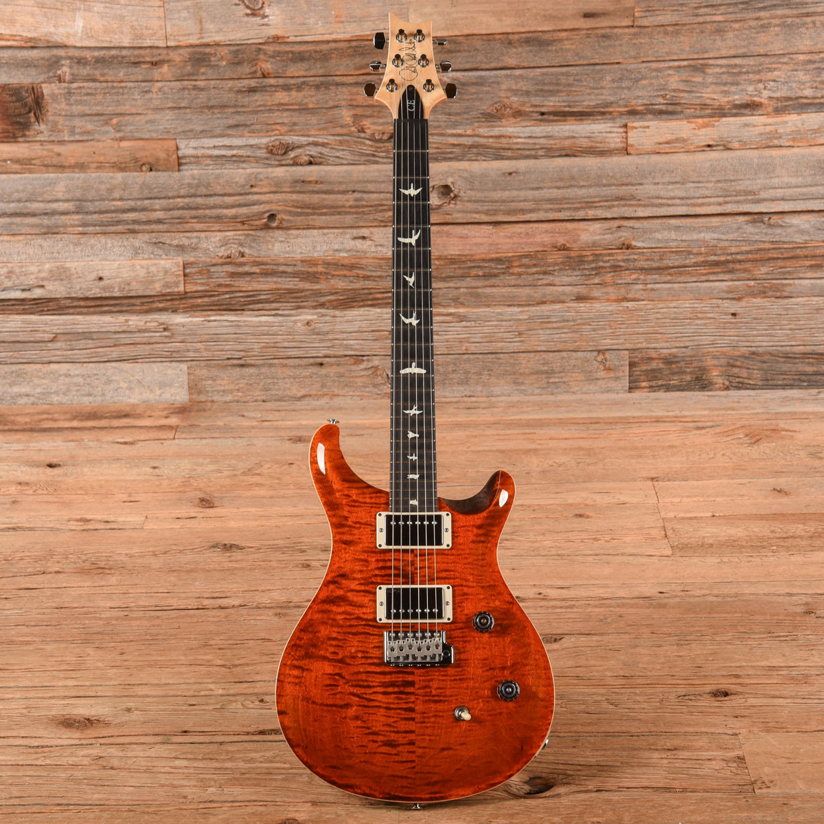 PRS CE24 Amber 2023 - View 4 | MusicMarket