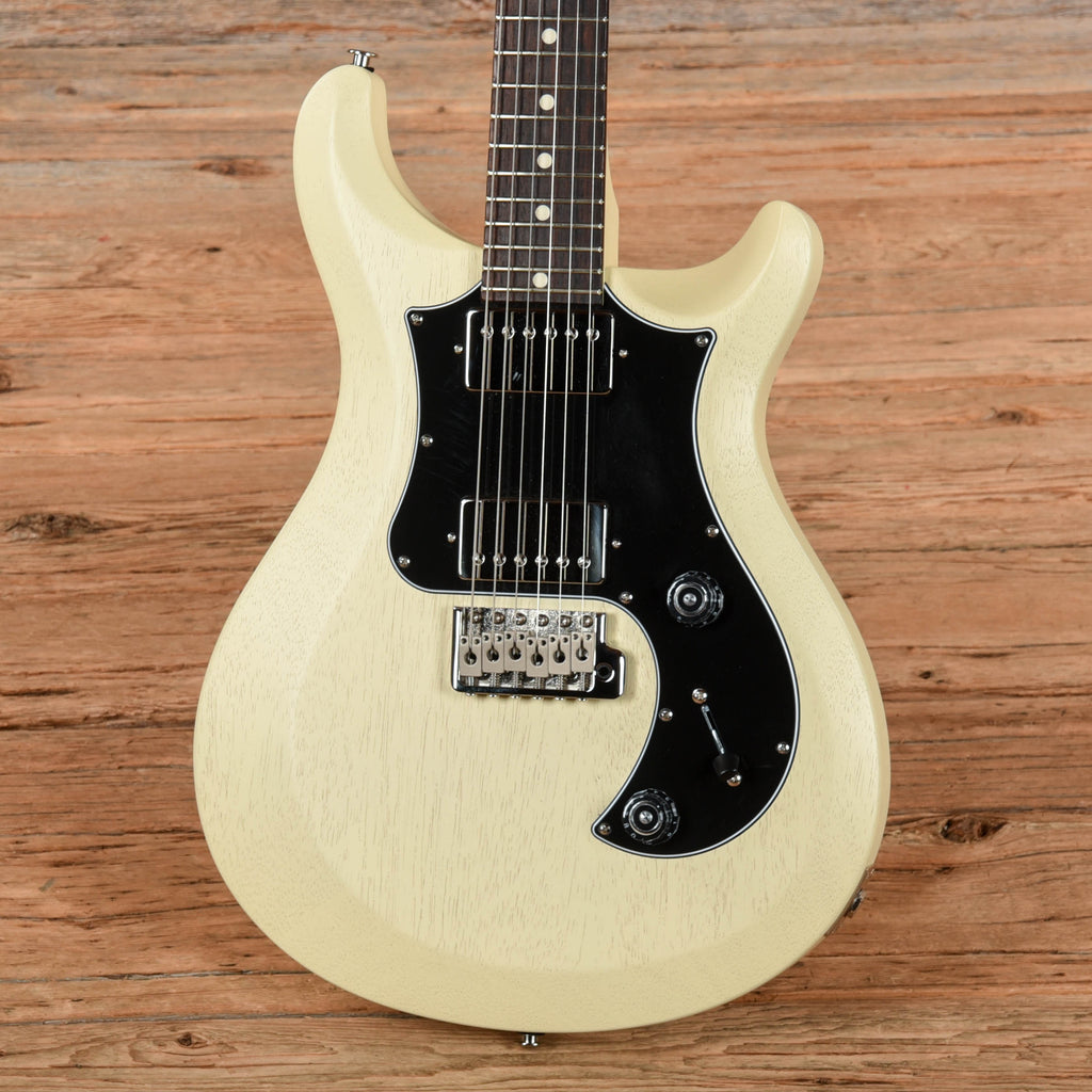 PRS S2 Standard 24 White 2023 - View 2 | MusicMarket