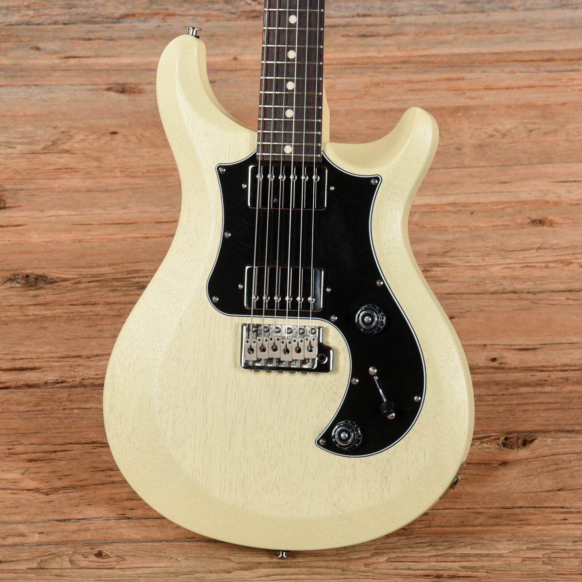 PRS S2 Standard 24 White 2023 - View 2 | MusicMarket