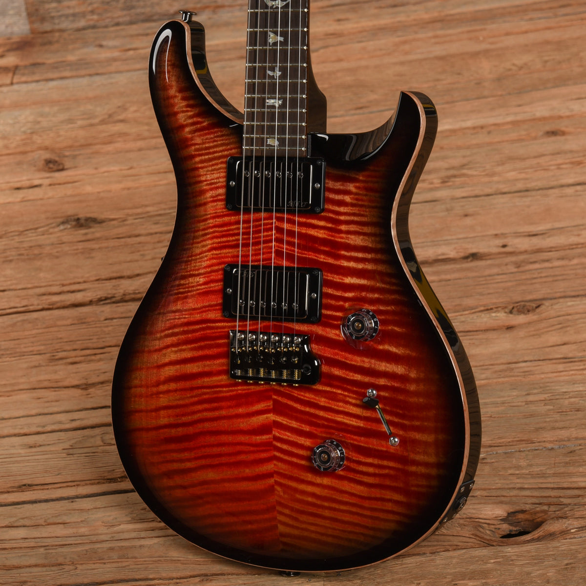 PRS Wood Library Custom 24 Blood Orange Smokeburst 2023 - View 2 | MusicMarket