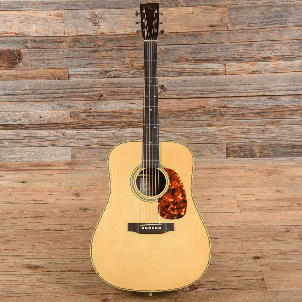 Recording King RD-328 Dreadnought Natural - View 4 | MusicMarket
