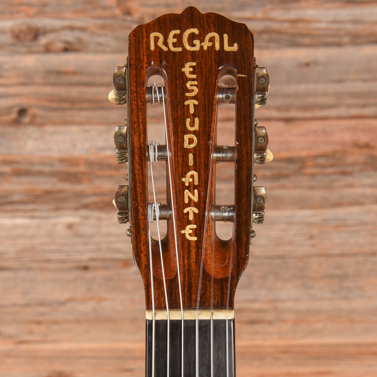 Regal Estudiante Natural - View 6 | MusicMarket