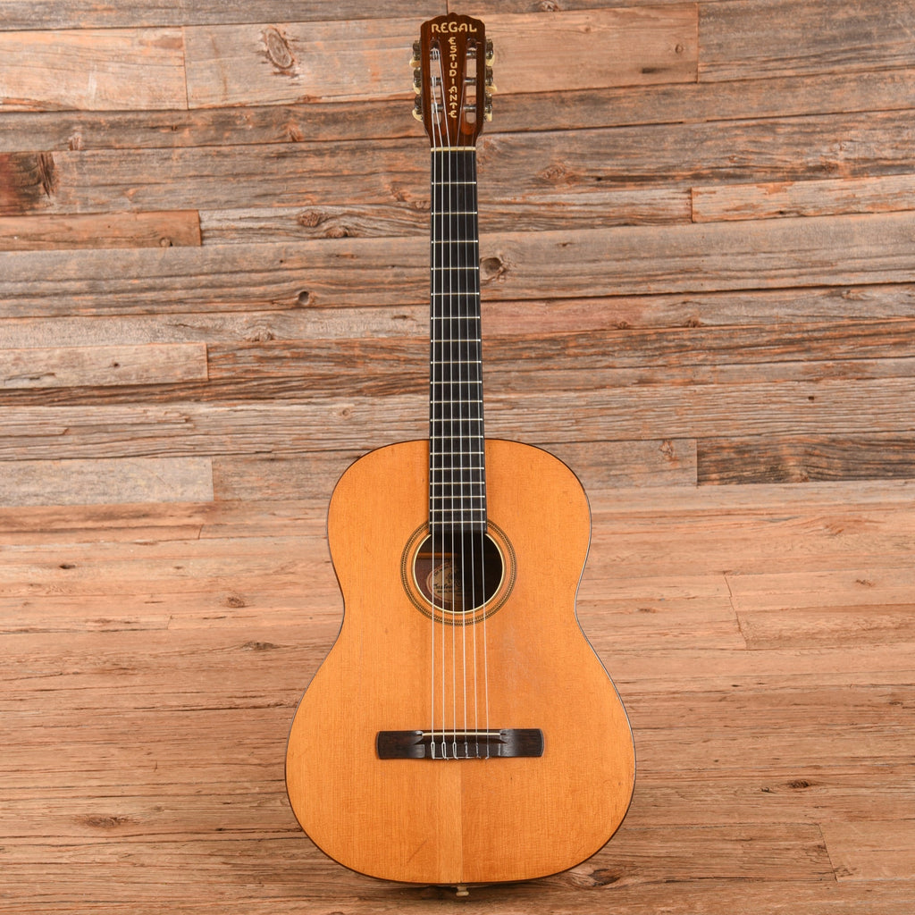 Regal Estudiante Natural - View 4 | MusicMarket