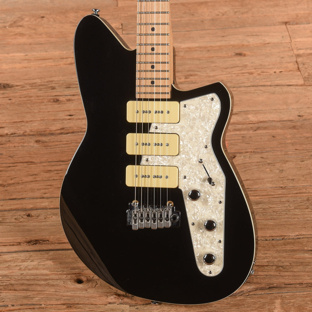 Reverend Jetstream 390 Black - View 2 | MusicMarket