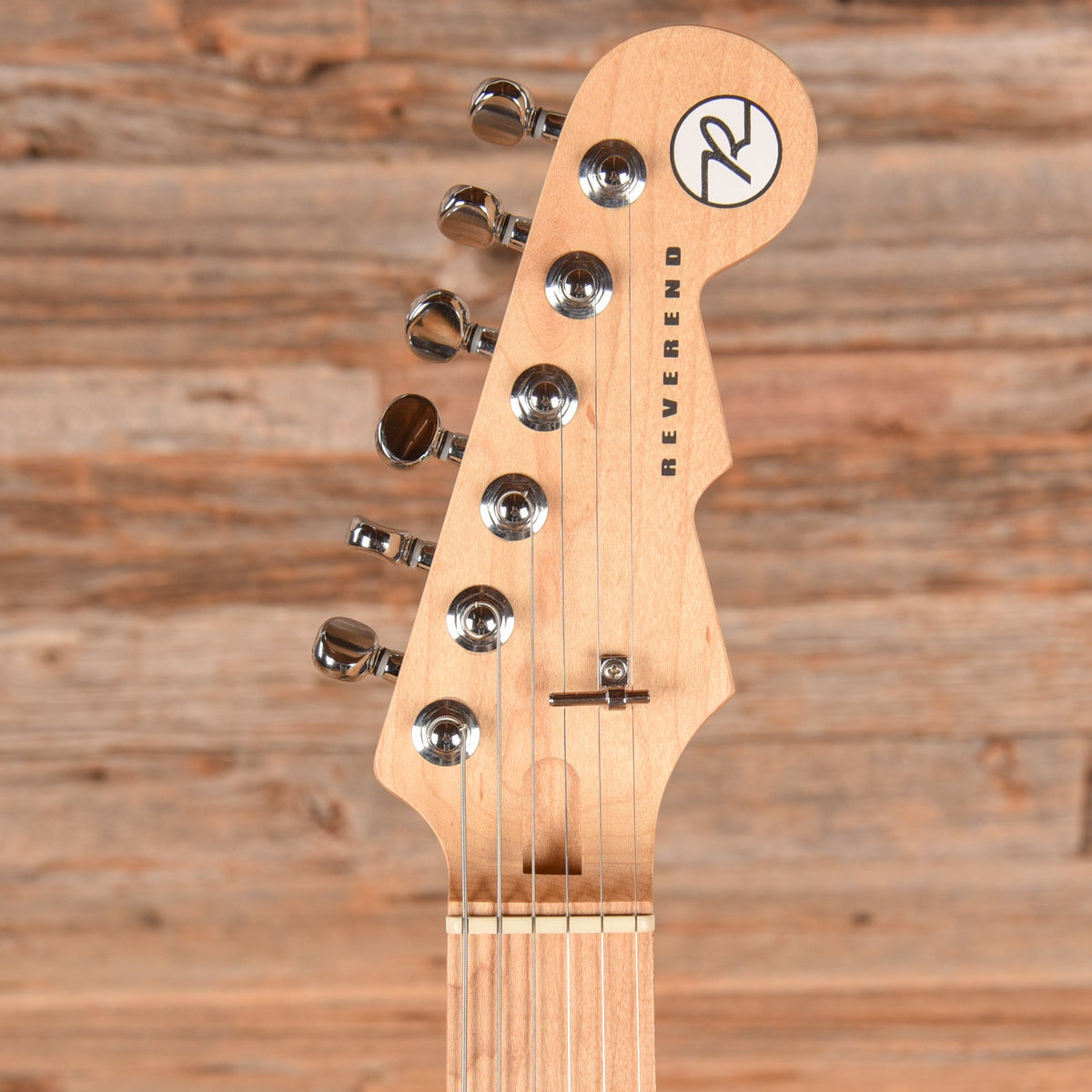 Reverend Jetstream 390 Black - View 6 | MusicMarket
