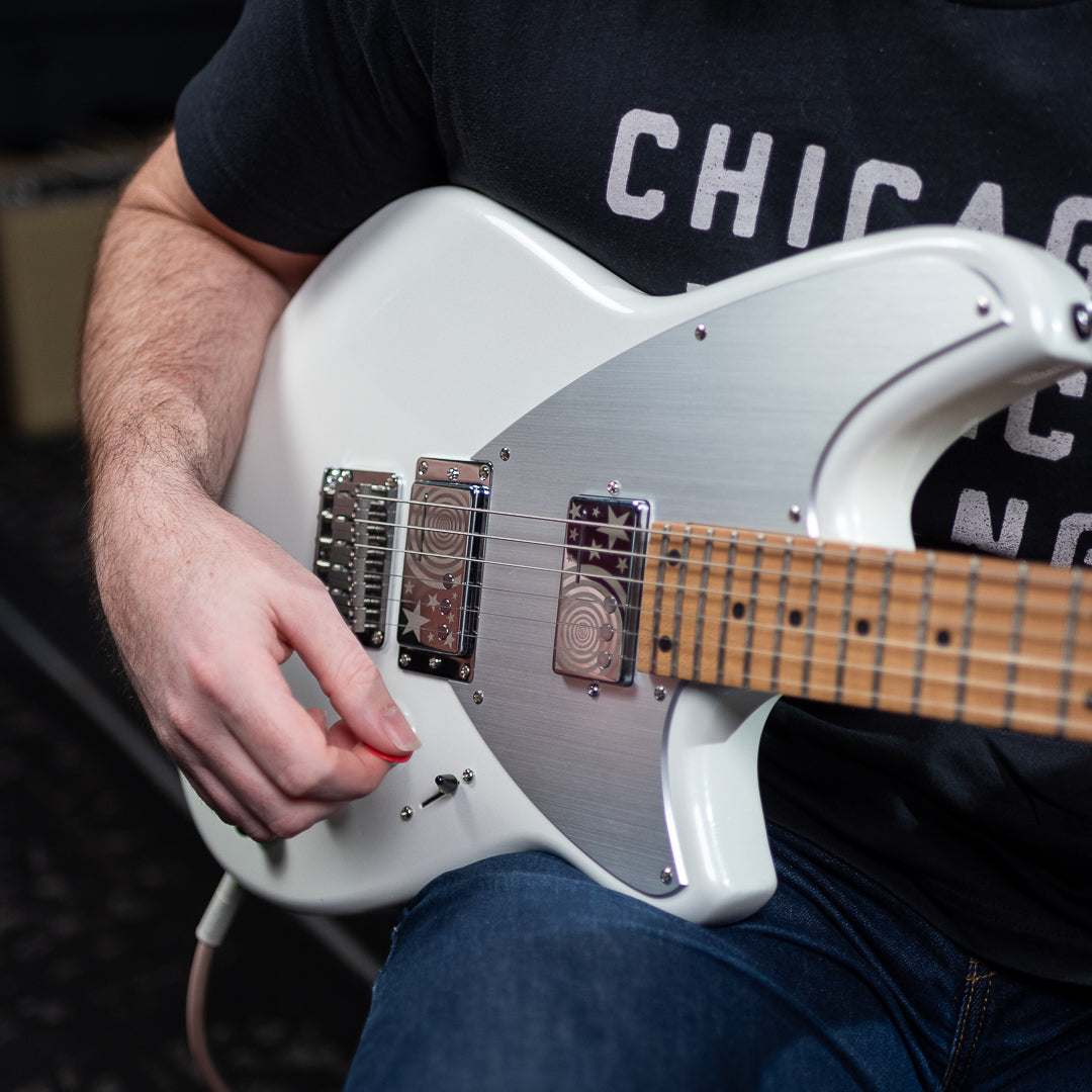 Reverend Billy Corgan Drop Z Gloss Pearl White - View 8 | MusicMarket