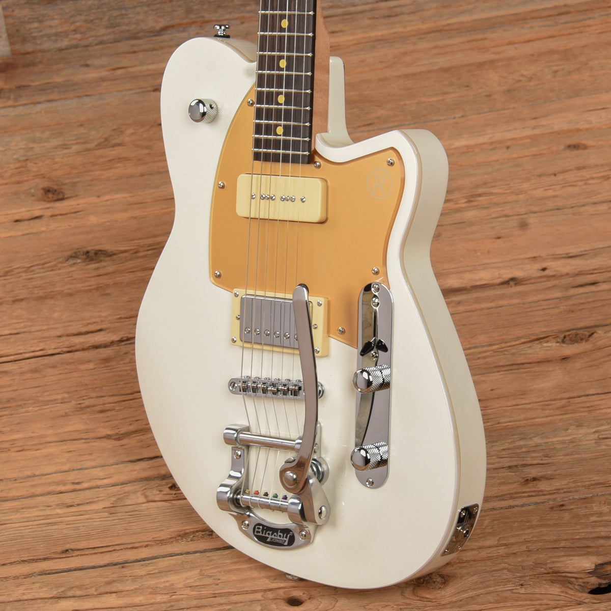 Reverend Double Agent OG Pearl Edition Pearl White - View 2 | MusicMarket