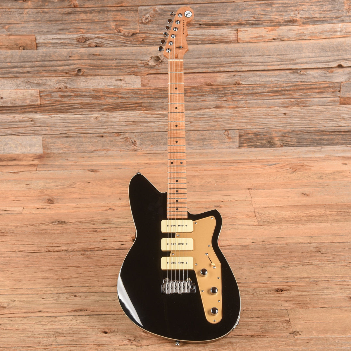 Reverend Jetstream 390 Black - View 4 | MusicMarket
